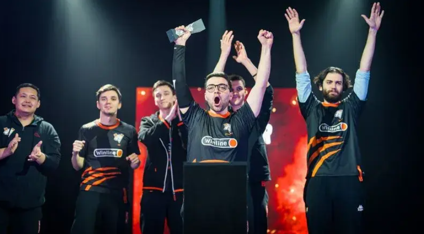 VirtusPro ha destituido a dastan como entrenador