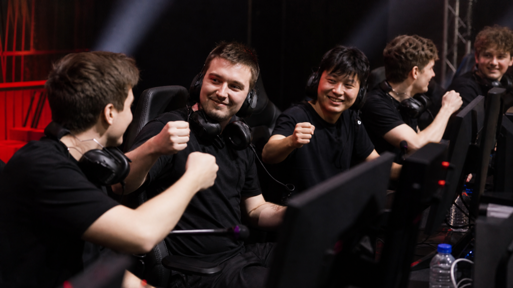 Équipe de Counter-Strike célébrant après une grande finale
