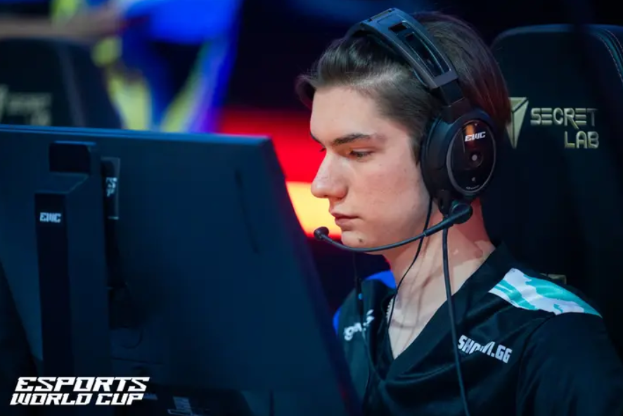 Dominant NAVI-team bemachtigt finaleplaats CS2 op Esports World Cup 2024 na uitschakeling MOUZ